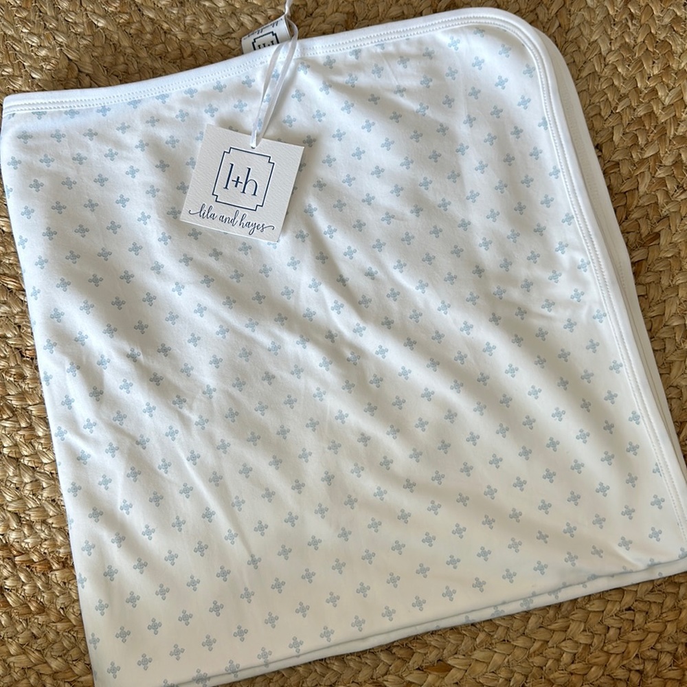 Lila and hayes napping blanket